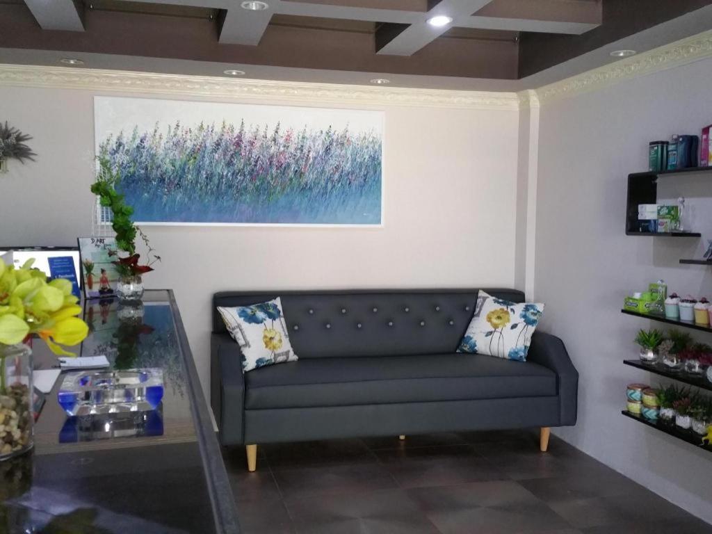 הו צ'י מין סיטי Eden Roc Hotel מראה חיצוני תמונה